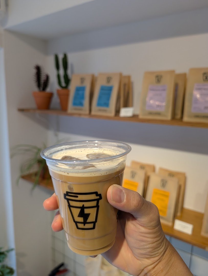 Syra Coffee - Bonavista specialty coffee shop in Barcelona - photo 3