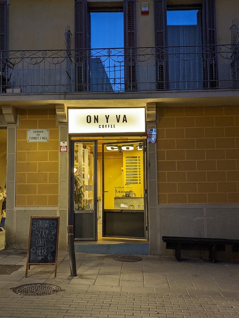 ONYVA COFFEE SANT GERVASI | Cafe de Especialidad | Coffee Roaster propio specialty coffee shop in Barcelona - photo 4