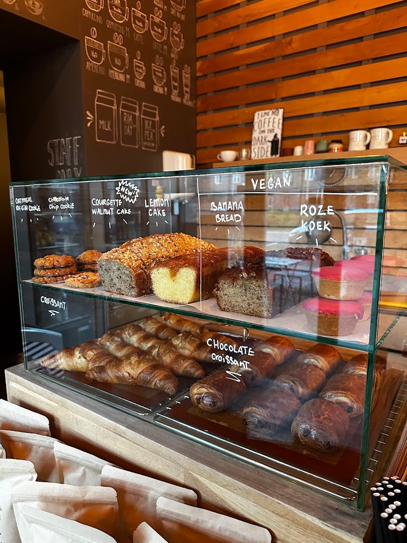 Espressofabriek IJburg specialty coffee shop in Amsterdam - photo 12