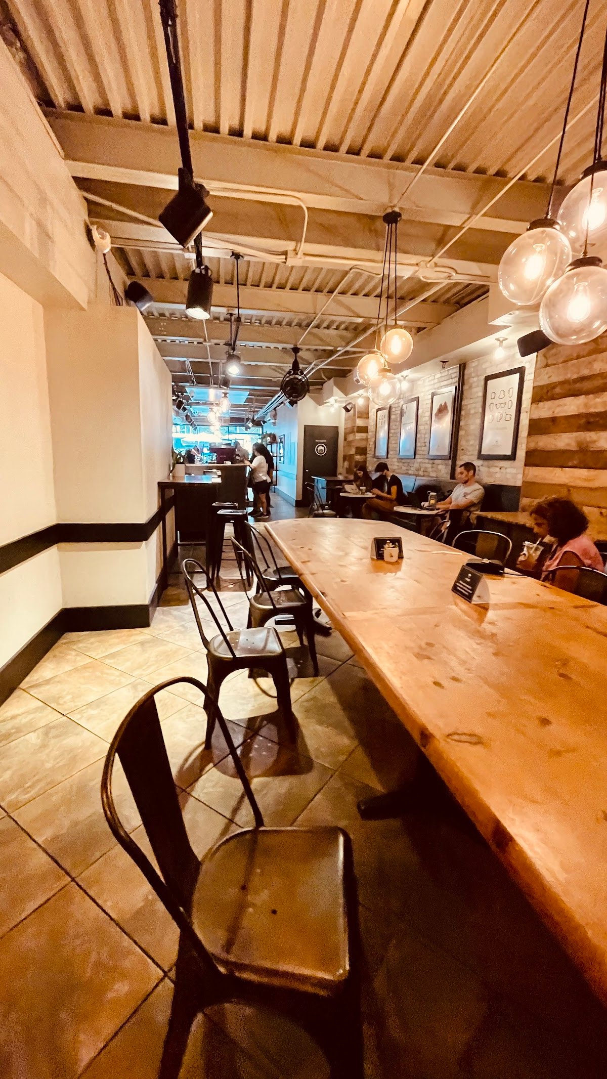 Gregorys Coffee specialty coffee shop in New York - photo 4