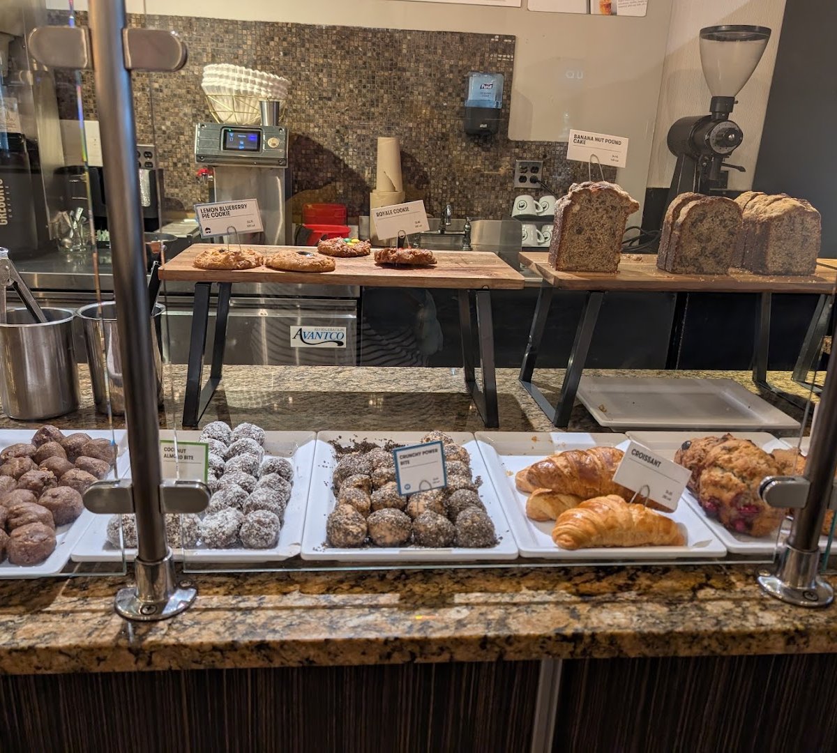 Gregorys Coffee specialty coffee shop in New York - photo 5