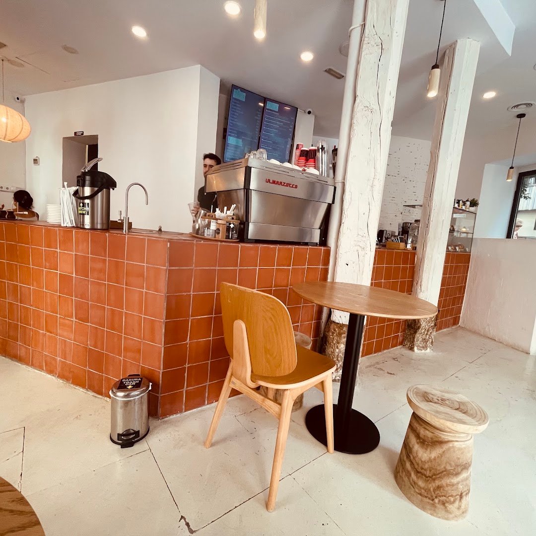 The Miners Coffee Plaza de España specialty coffee shop in Madrid - photo 2