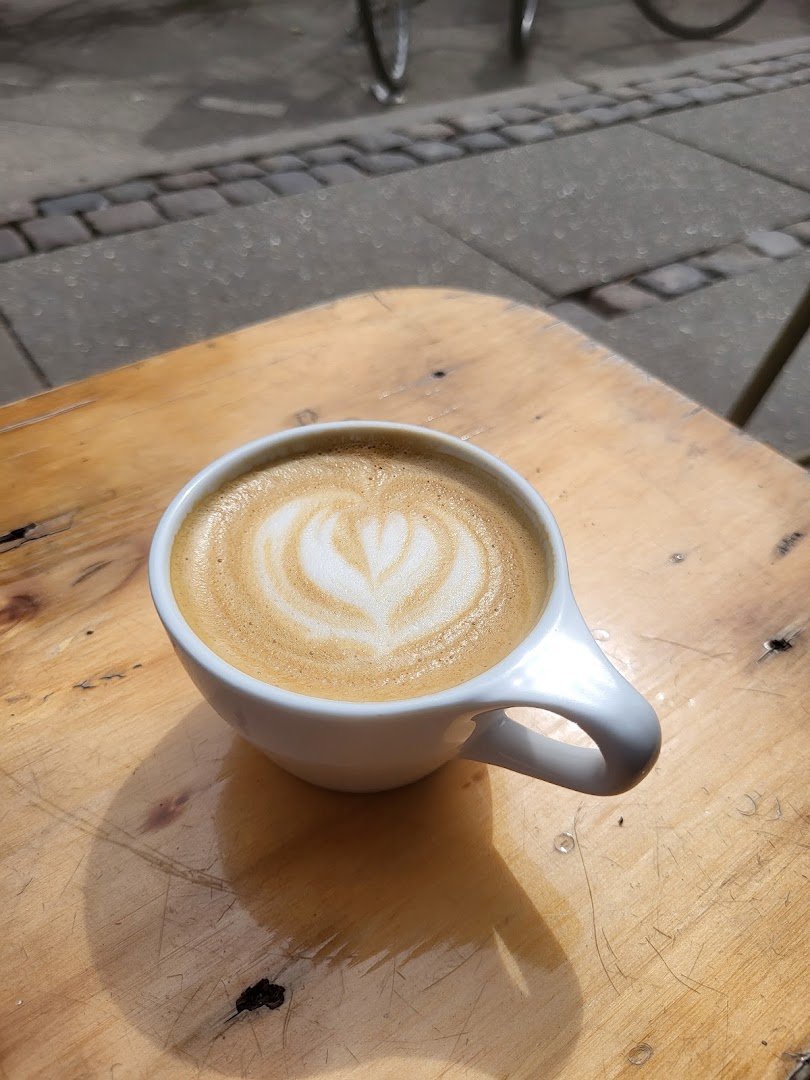 Navnløs Kaffebar specialty coffee shop in Copenhagen - photo 2