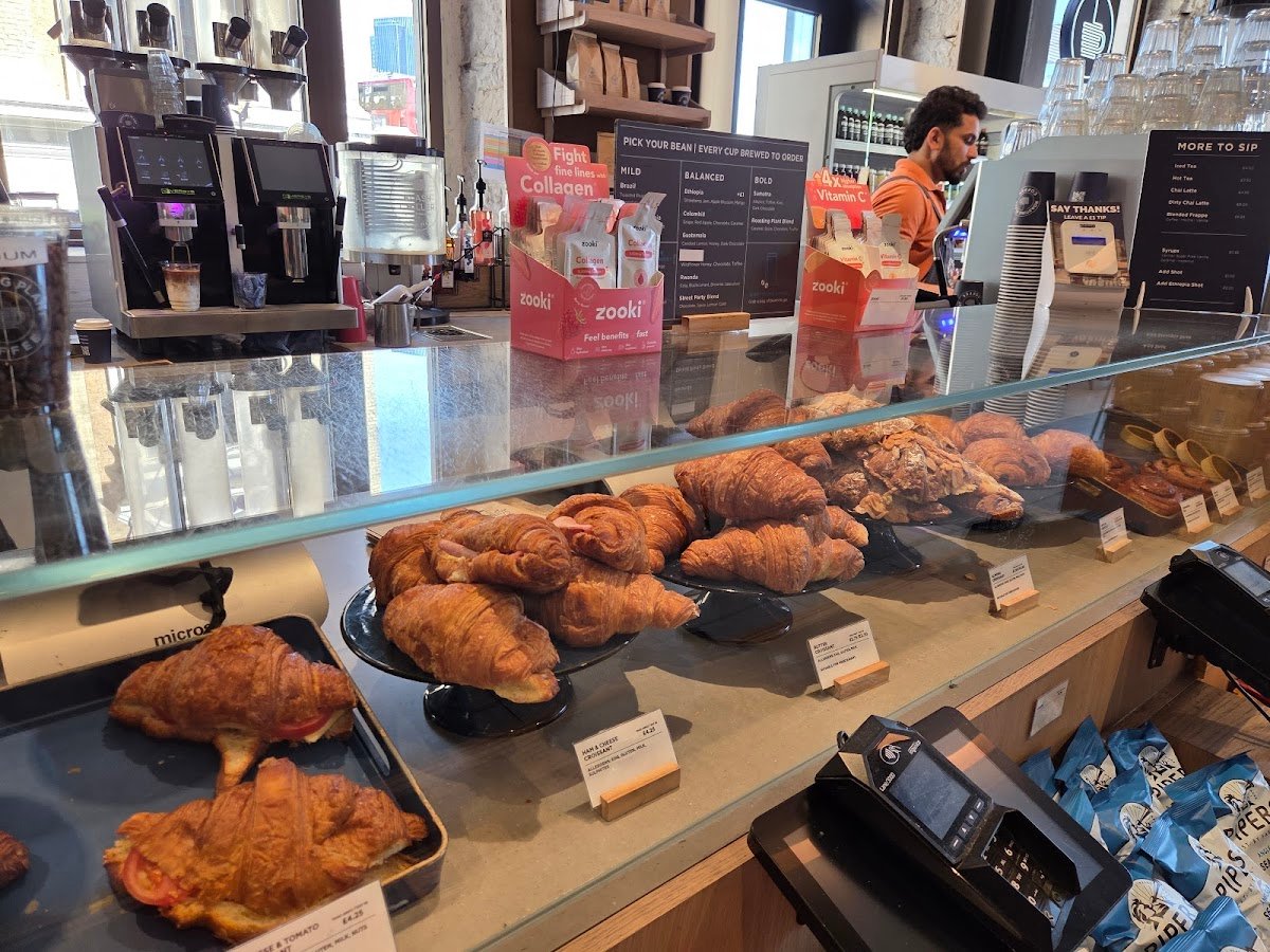 Roasting Plant Coffee specialty coffee shop in London - photo 7