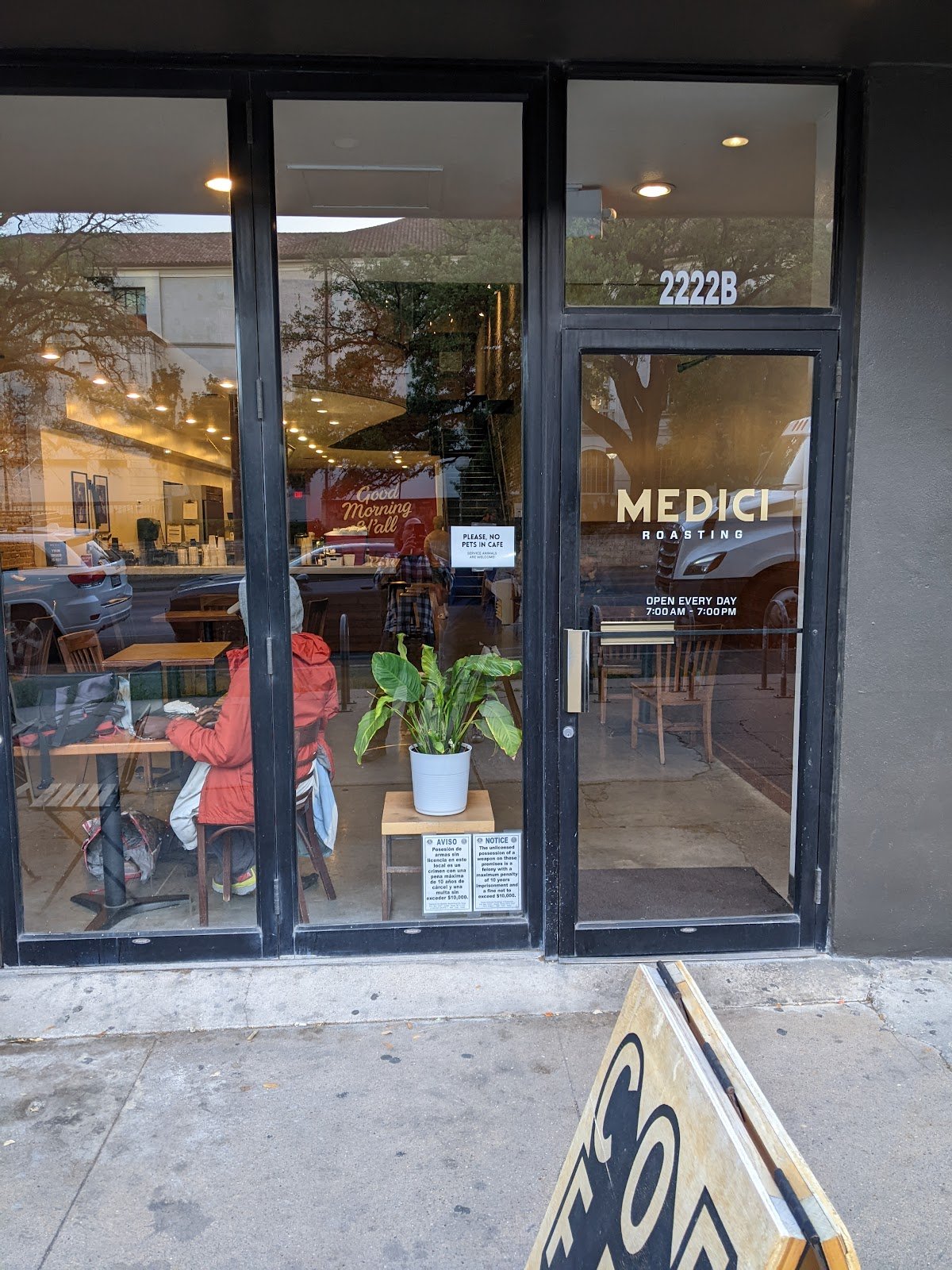 Medici Roasting specialty coffee shop in Austin - photo 6