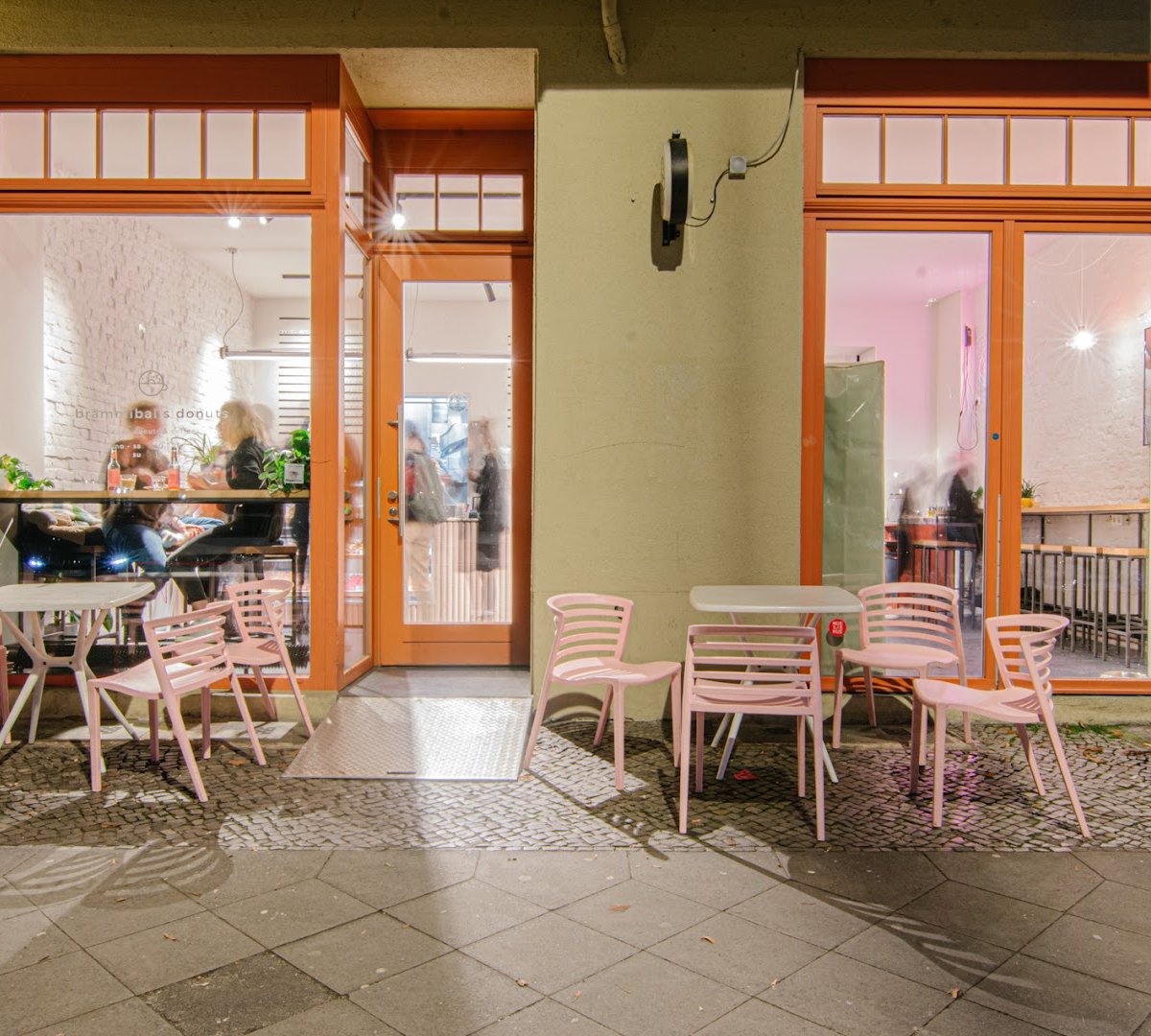 Brammibal's Donuts (Maybachufer) specialty coffee shop in Berlin - photo 3