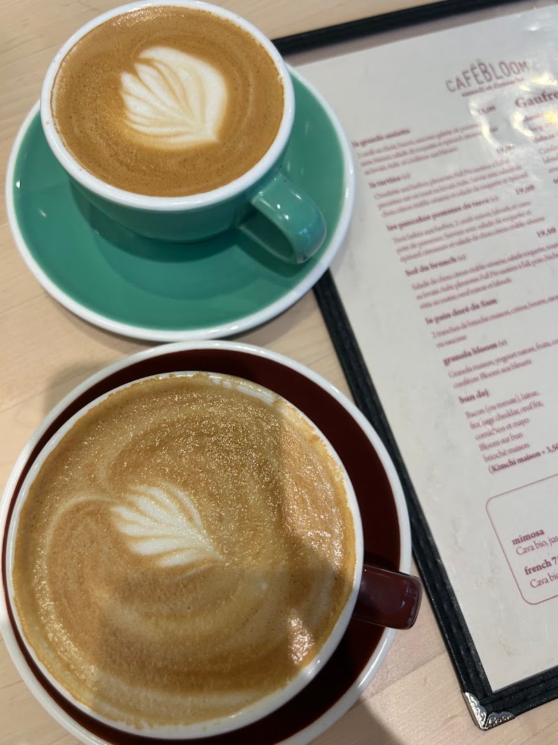 Coffee at Le Café Bloom, specialty coffee shop in Montreal