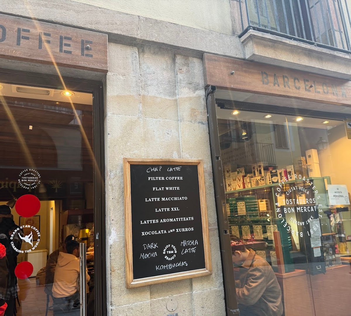 Tostaderos Bon Mercat Llibreteria specialty coffee shop in Barcelona - photo 3