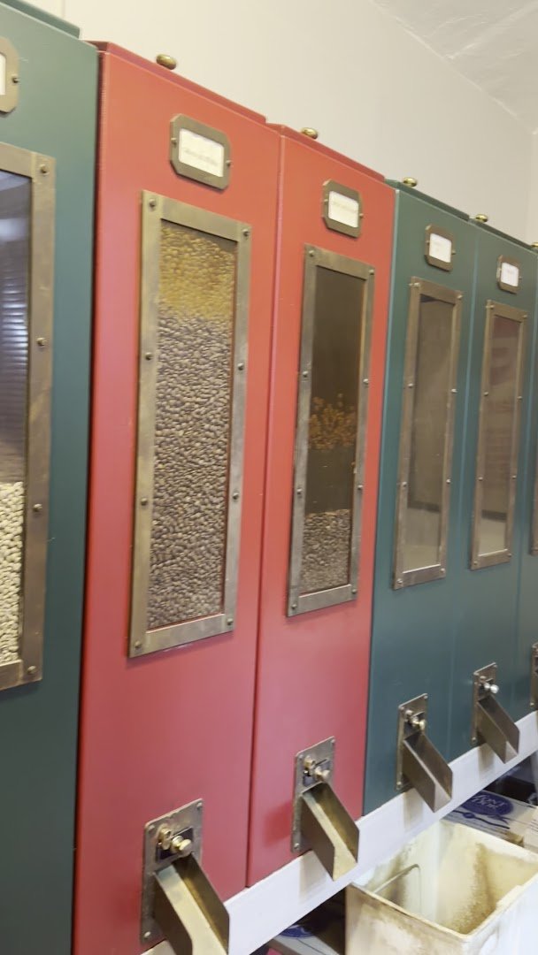 Tostaderos Bon Mercat Llibreteria specialty coffee shop in Barcelona - photo 5