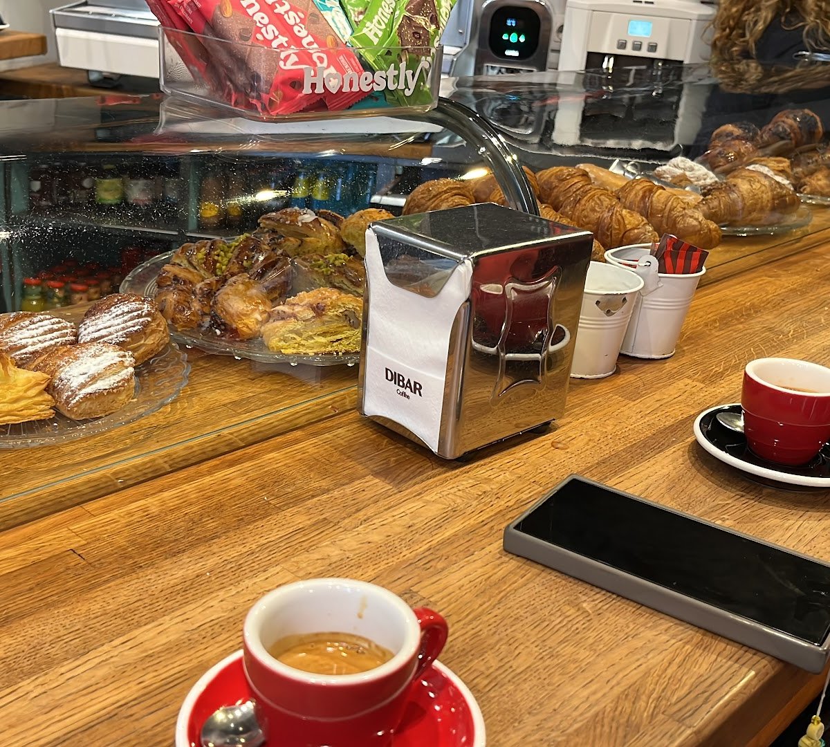 Tostaderos Bon Mercat Llibreteria specialty coffee shop in Barcelona - photo 8