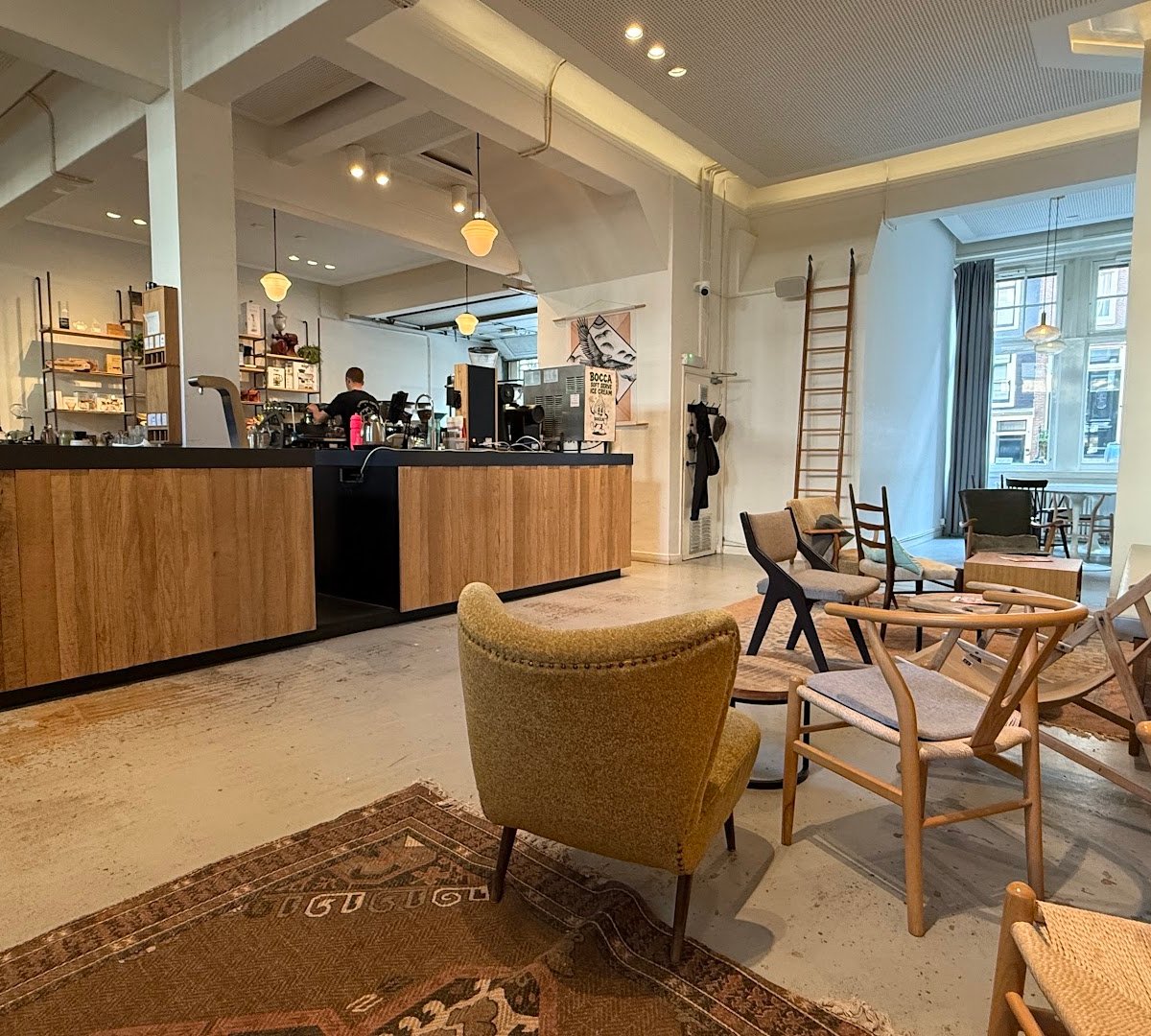 Bocca Coffee specialty coffee shop in Amsterdam - photo 14