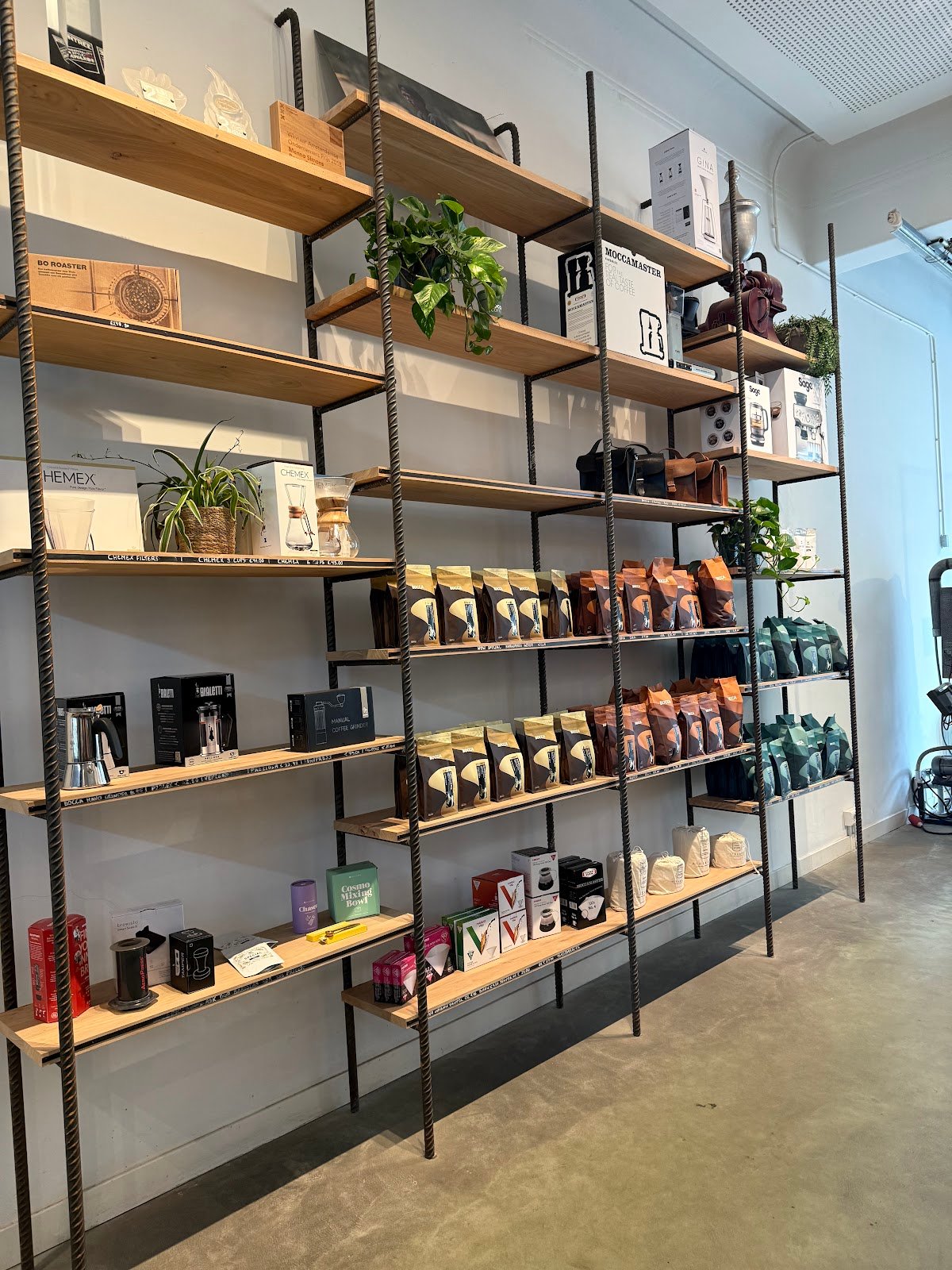 Bocca Coffee specialty coffee shop in Amsterdam - photo 7