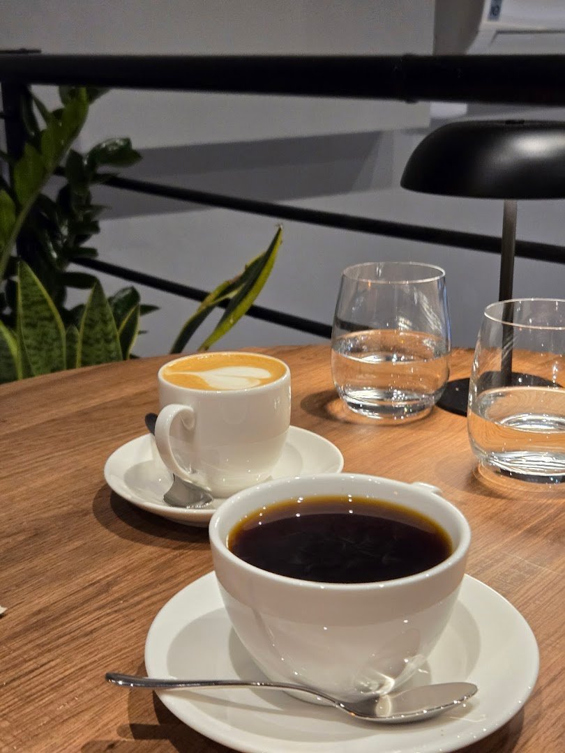 Kaapeh specialty coffee shop in Barcelona - photo 12