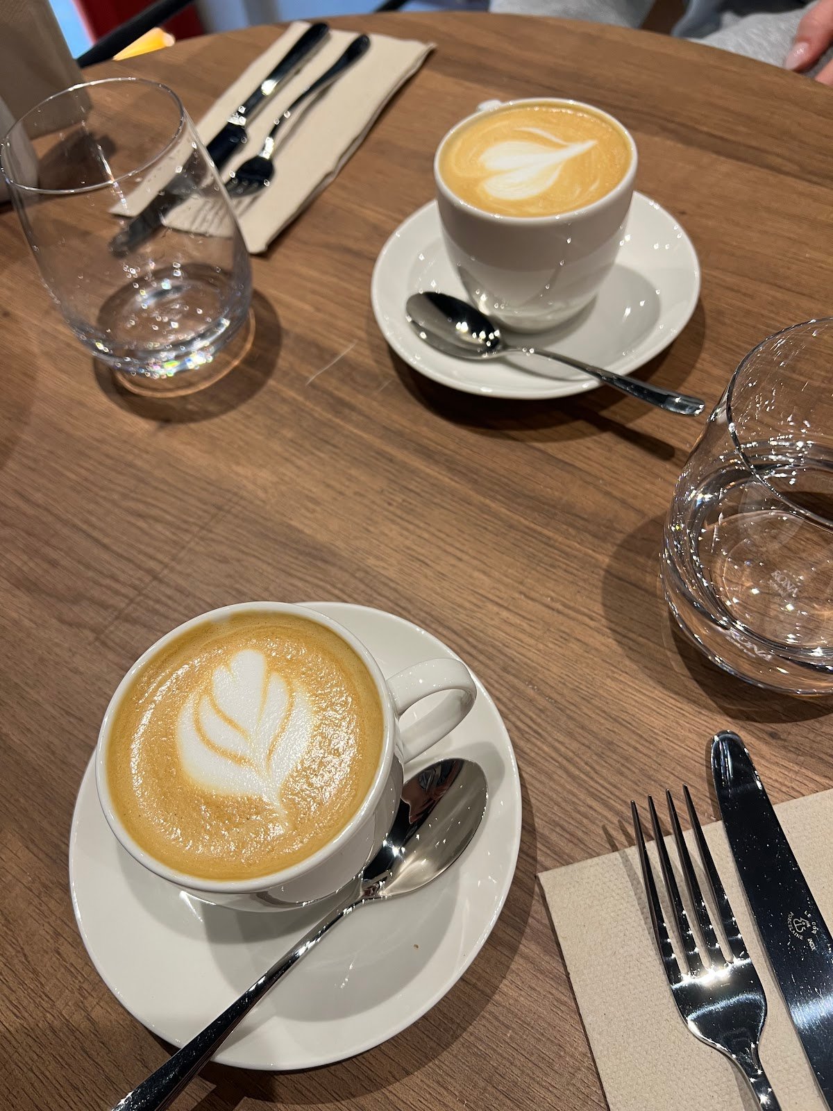 Kaapeh specialty coffee shop in Barcelona - photo 3