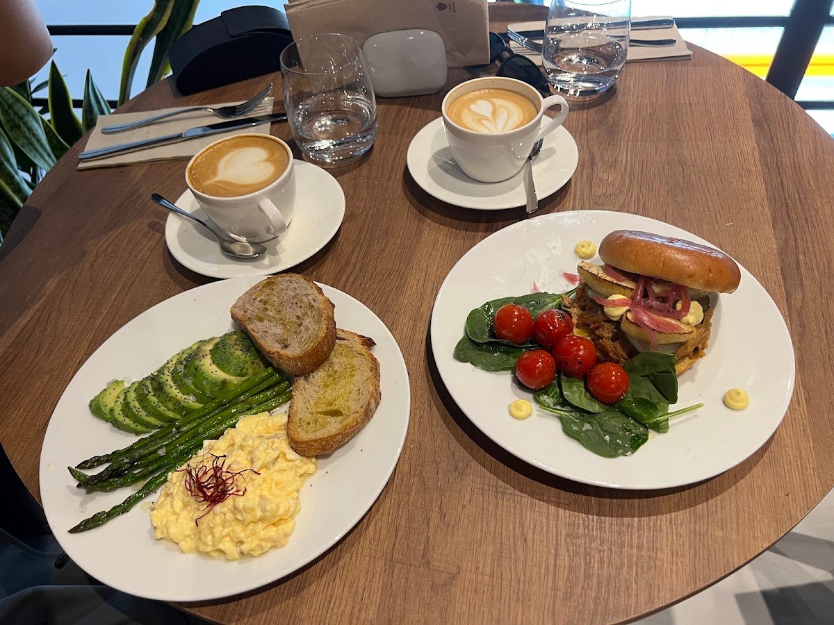 Kaapeh specialty coffee shop in Barcelona - photo 4