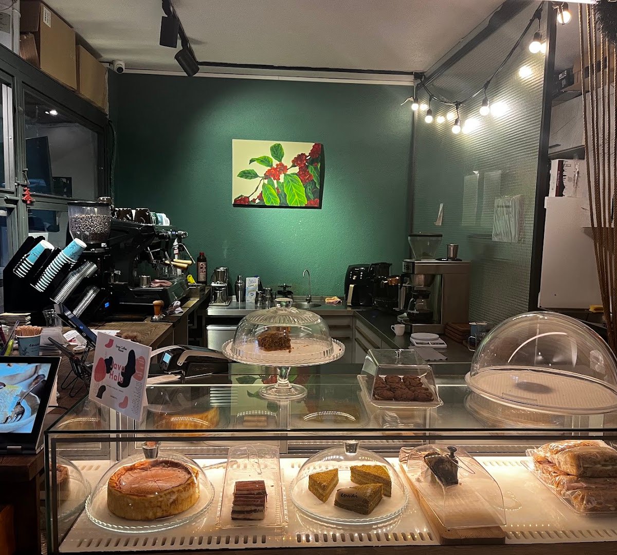 Envai Coffee House specialty coffee shop in Istanbul - photo 9