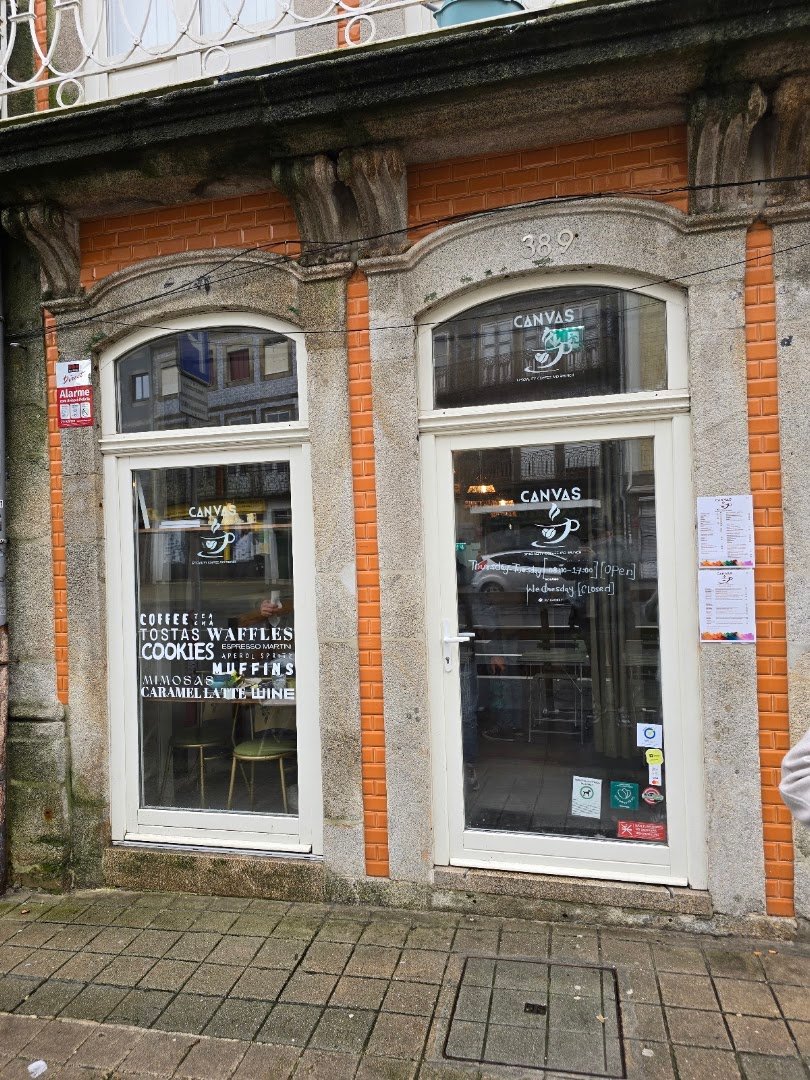 Storefront of Canvas Specialty coffee & Brunch, specialty coffee shop in Porto