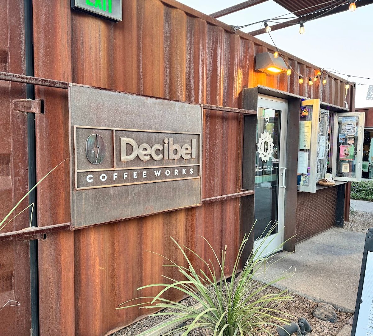 Decibel Coffee Works specialty coffee shop in Tucson - photo 5
