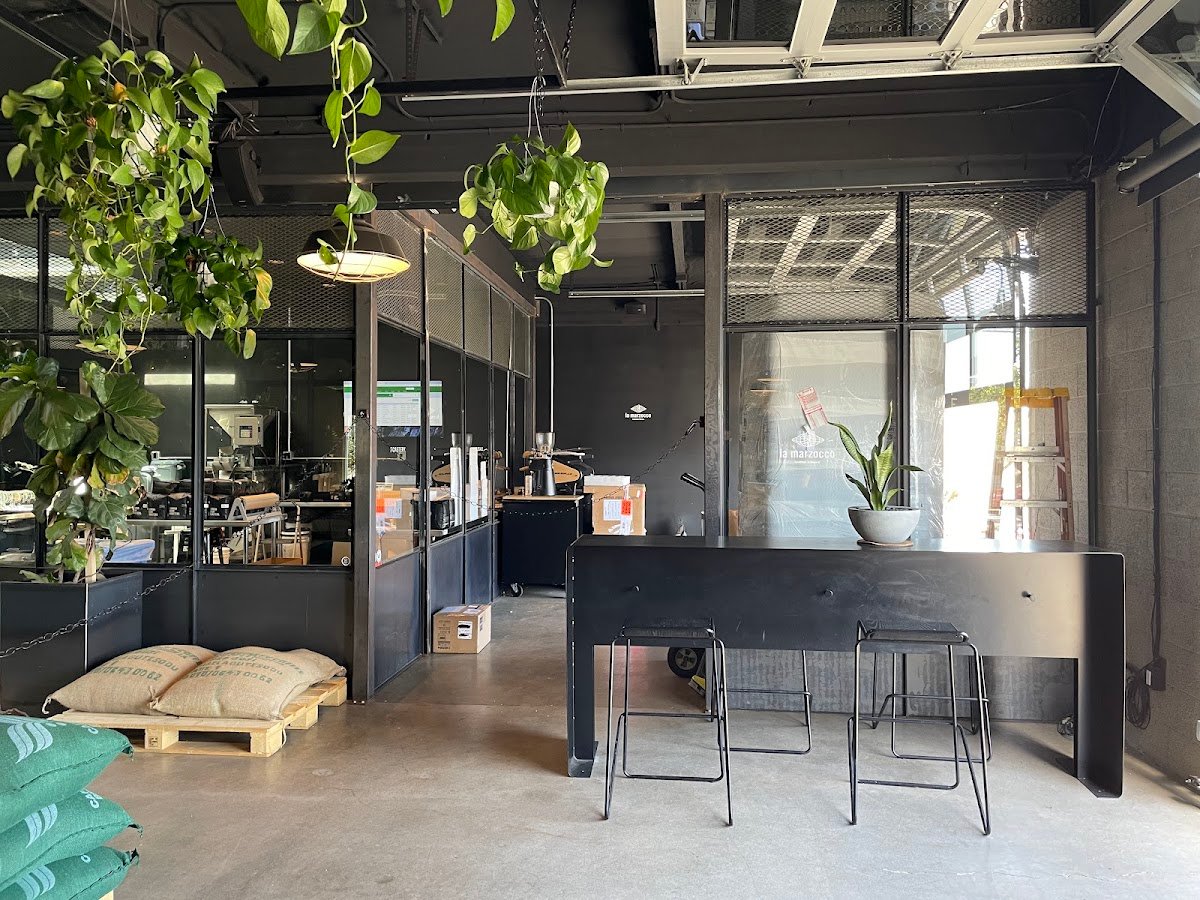 Common Room Roasters - Long Beach Coffee Shop & Roastery specialty coffee shop in Los Angeles - photo 3