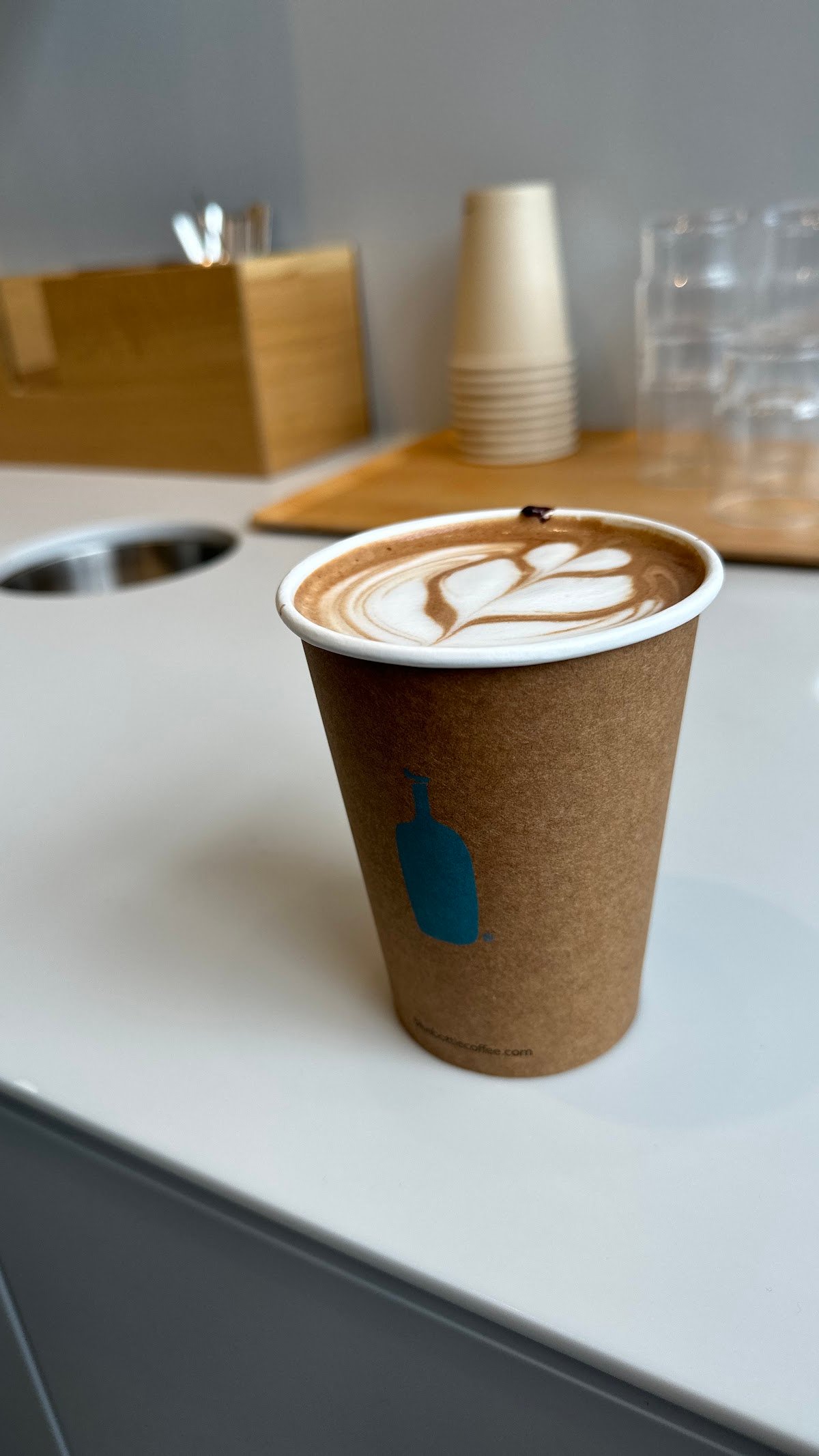 Blue Bottle Coffee specialty coffee shop in Boston - photo 8