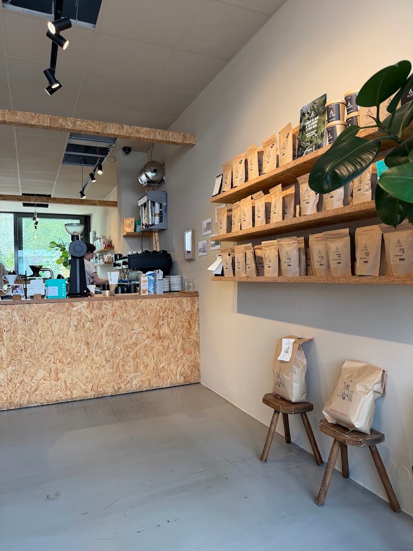 The Barn Café Checkpoint Charlie specialty coffee shop in Berlin - photo 3
