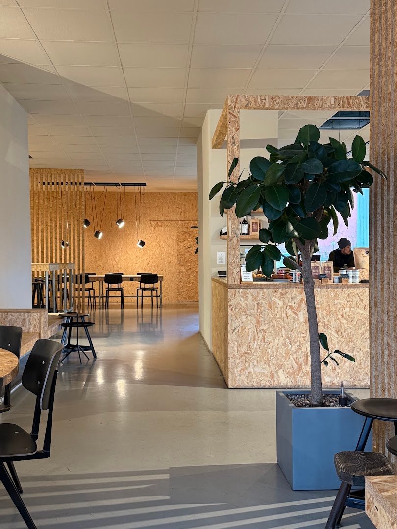 The Barn Café Checkpoint Charlie specialty coffee shop in Berlin - photo 5