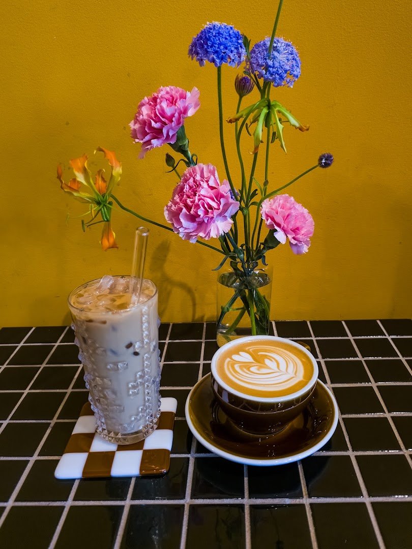 Coffee at Mnemonic Coffee, specialty coffee shop in San Diego