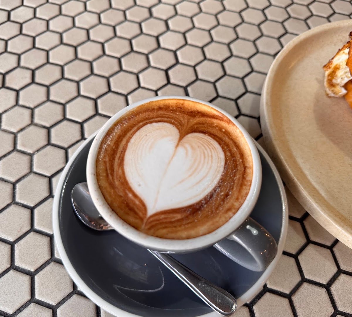 Brewtown Newtown specialty coffee shop in Sydney - photo 4