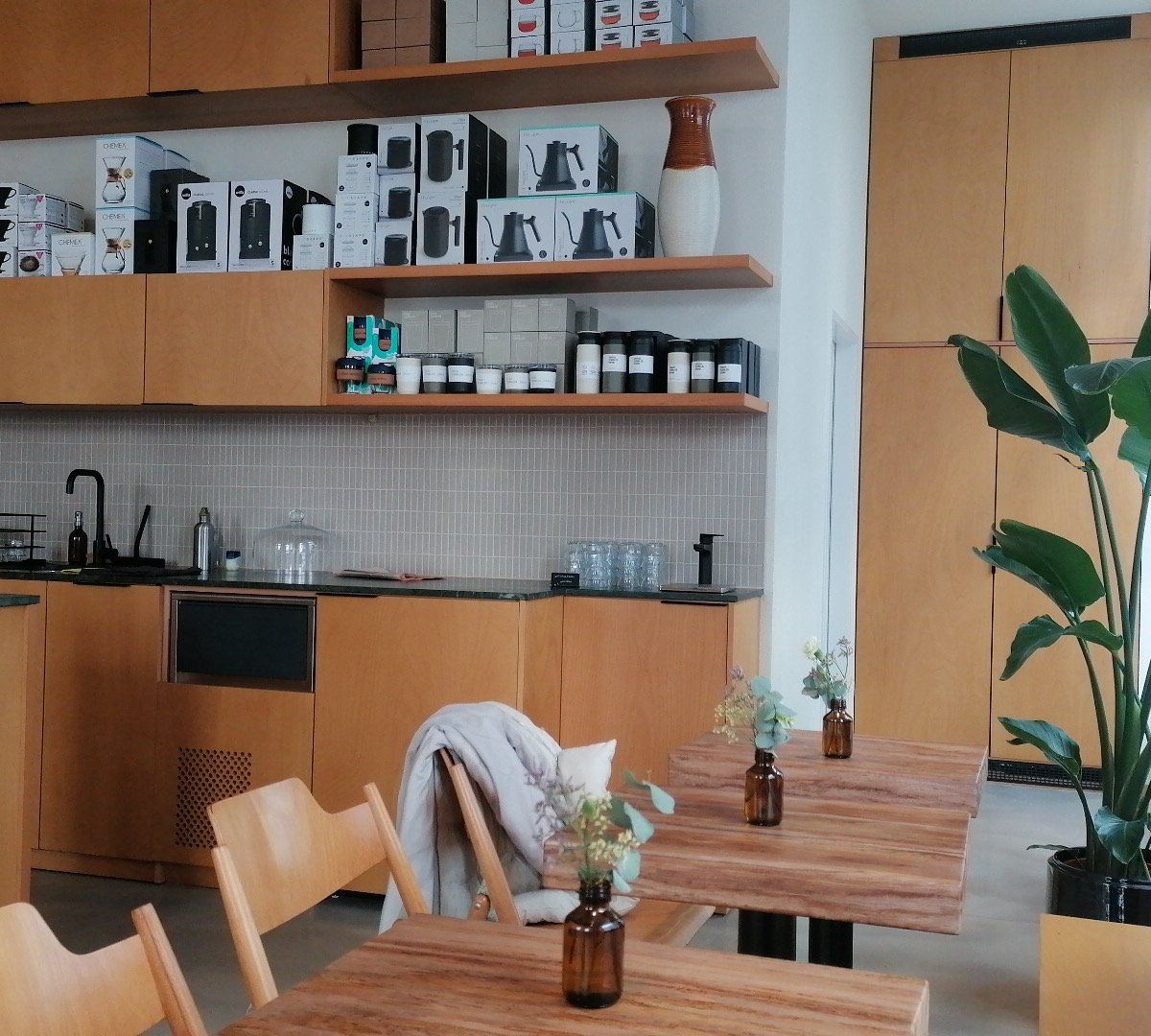 Interior of Jonas Reindl Coffee Roasters, specialty coffee shop in Vienna