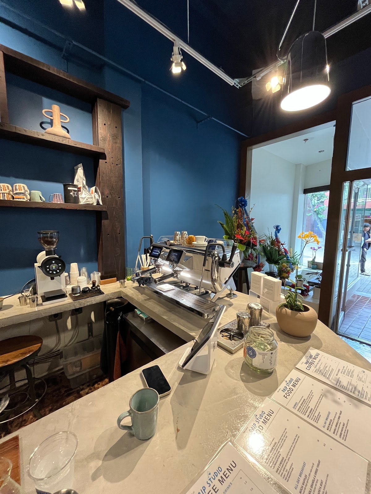 Drip Studio HNL Specialty Coffee specialty coffee shop in Honolulu - photo 6
