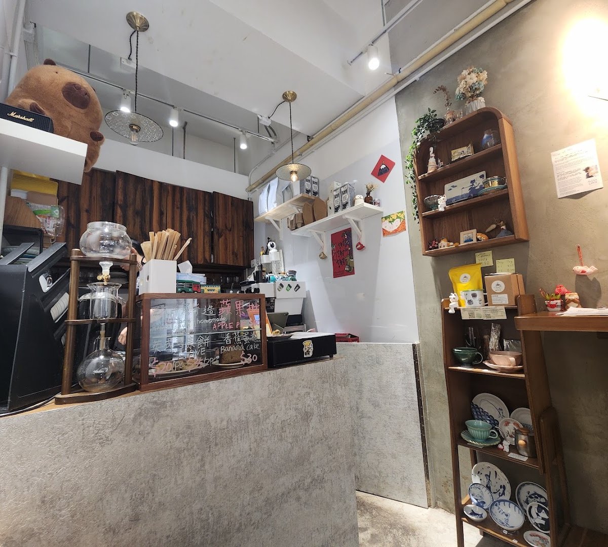 Interior of 攝時間 Sip the moment, specialty coffee shop in Hong Kong