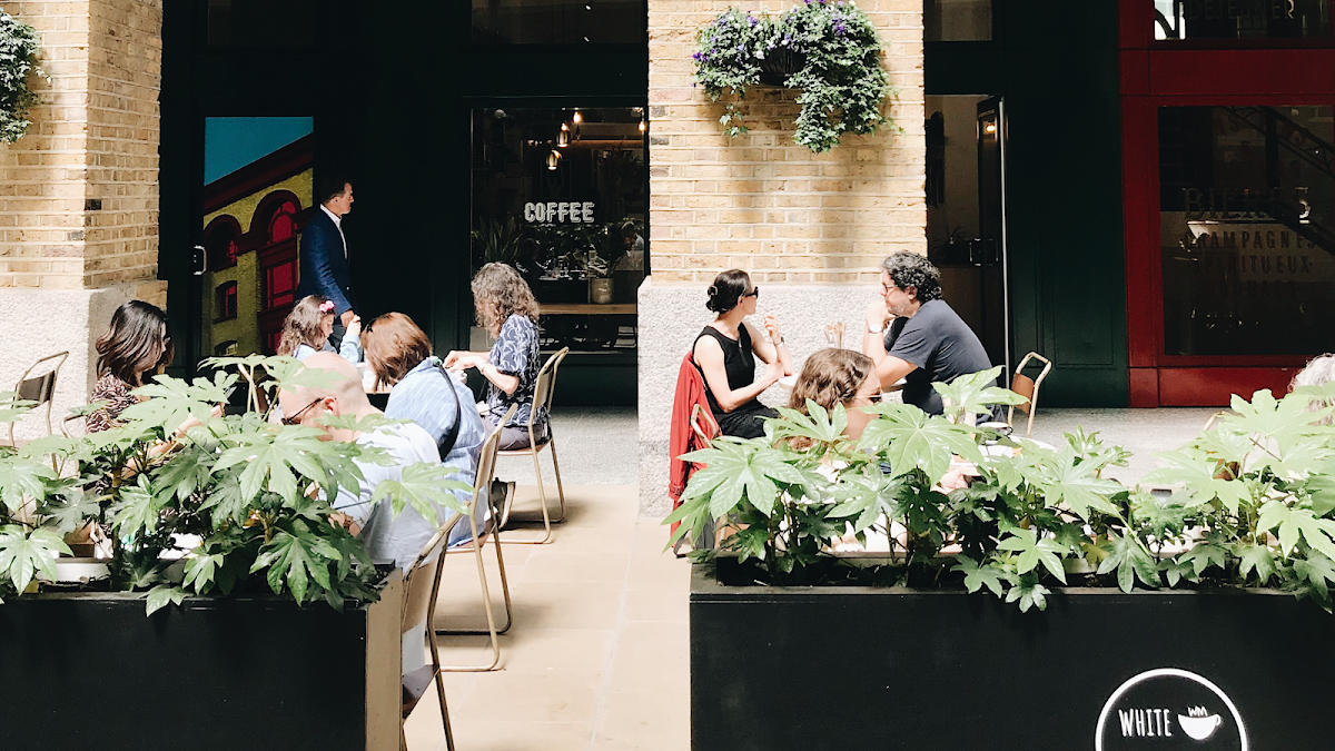 White Mulberries specialty coffee shop in London - photo 3