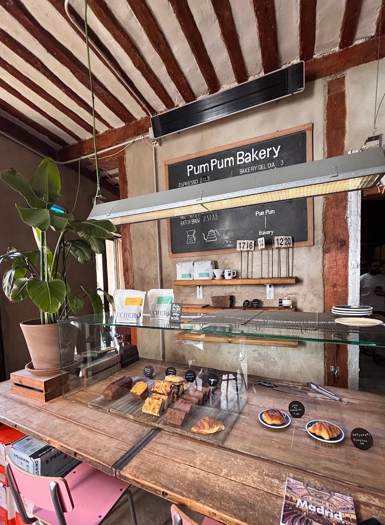 Pum Pum Bakery specialty coffee shop in Madrid - photo 4