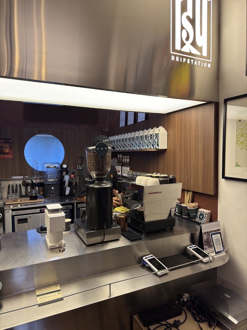 Interior of Katha Coffee | TRC, Mahim, specialty coffee shop in Mumbai