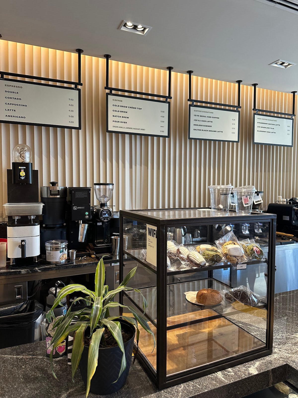 Haan Coffee specialty coffee shop in Orlando - photo 5