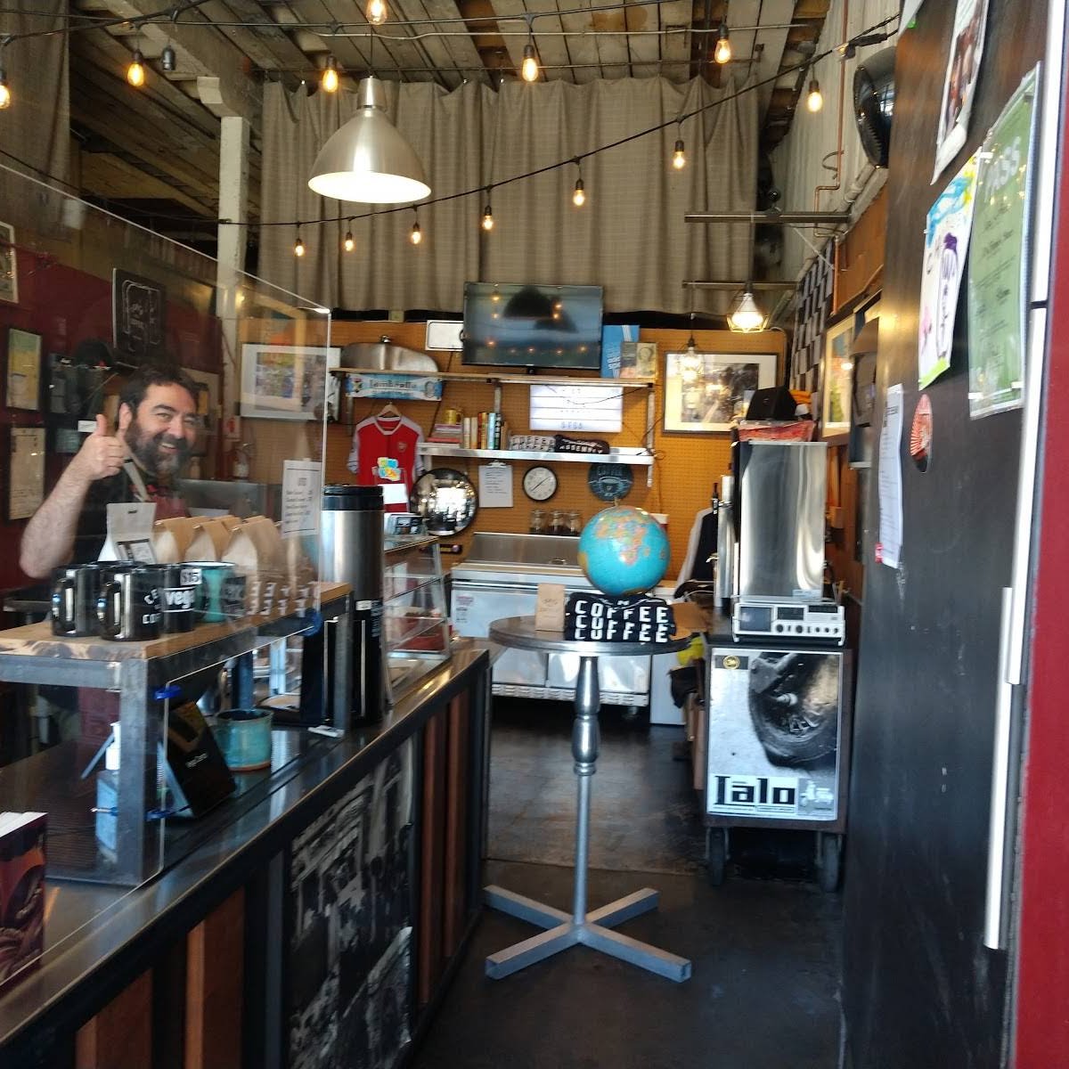 Cafe Suspiro - coffee, records, and books! specialty coffee shop in San Francisco - photo 11