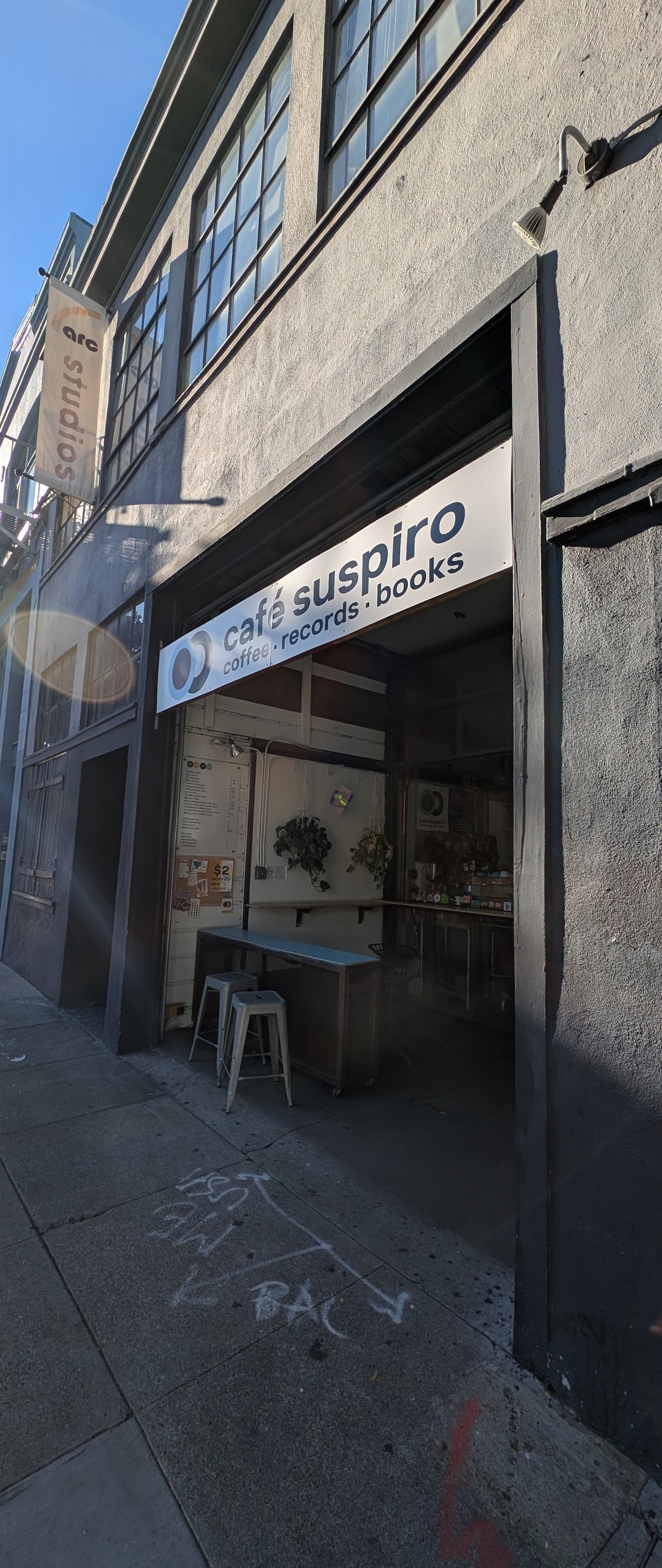 Cafe Suspiro - coffee, records, and books! specialty coffee shop in San Francisco - photo 12