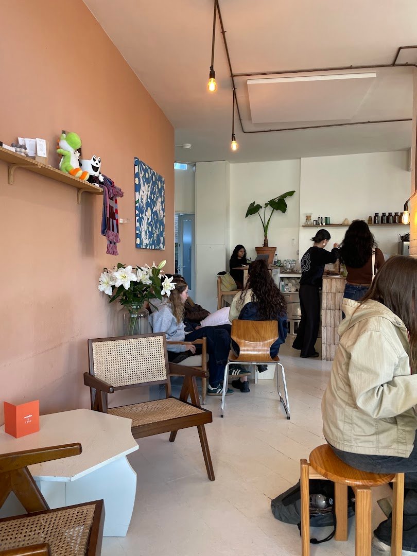 YUSU specialty coffee shop in Amsterdam - photo 8