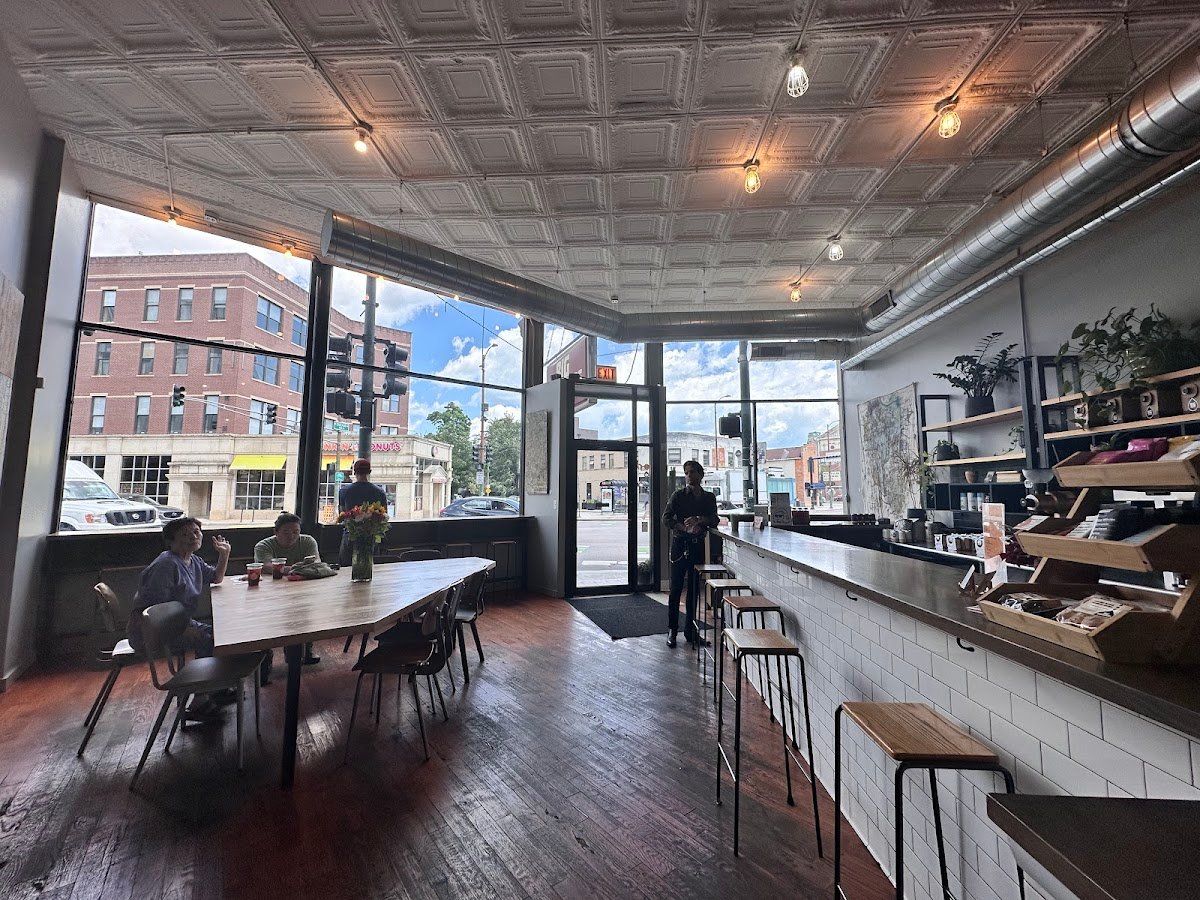 Big Shoulders Coffee specialty coffee shop in Chicago - photo 7