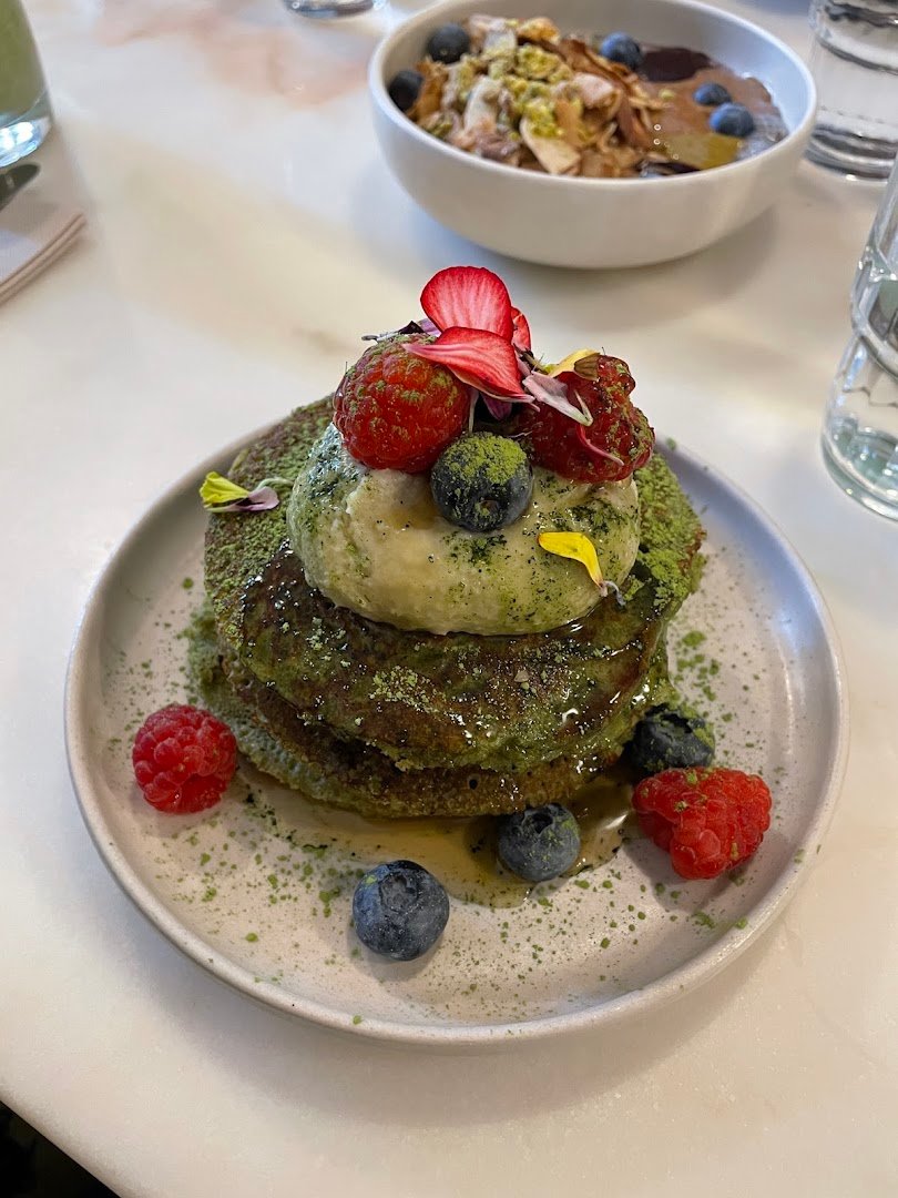 Food at COMOBÅ, specialty coffee shop in Lisbon