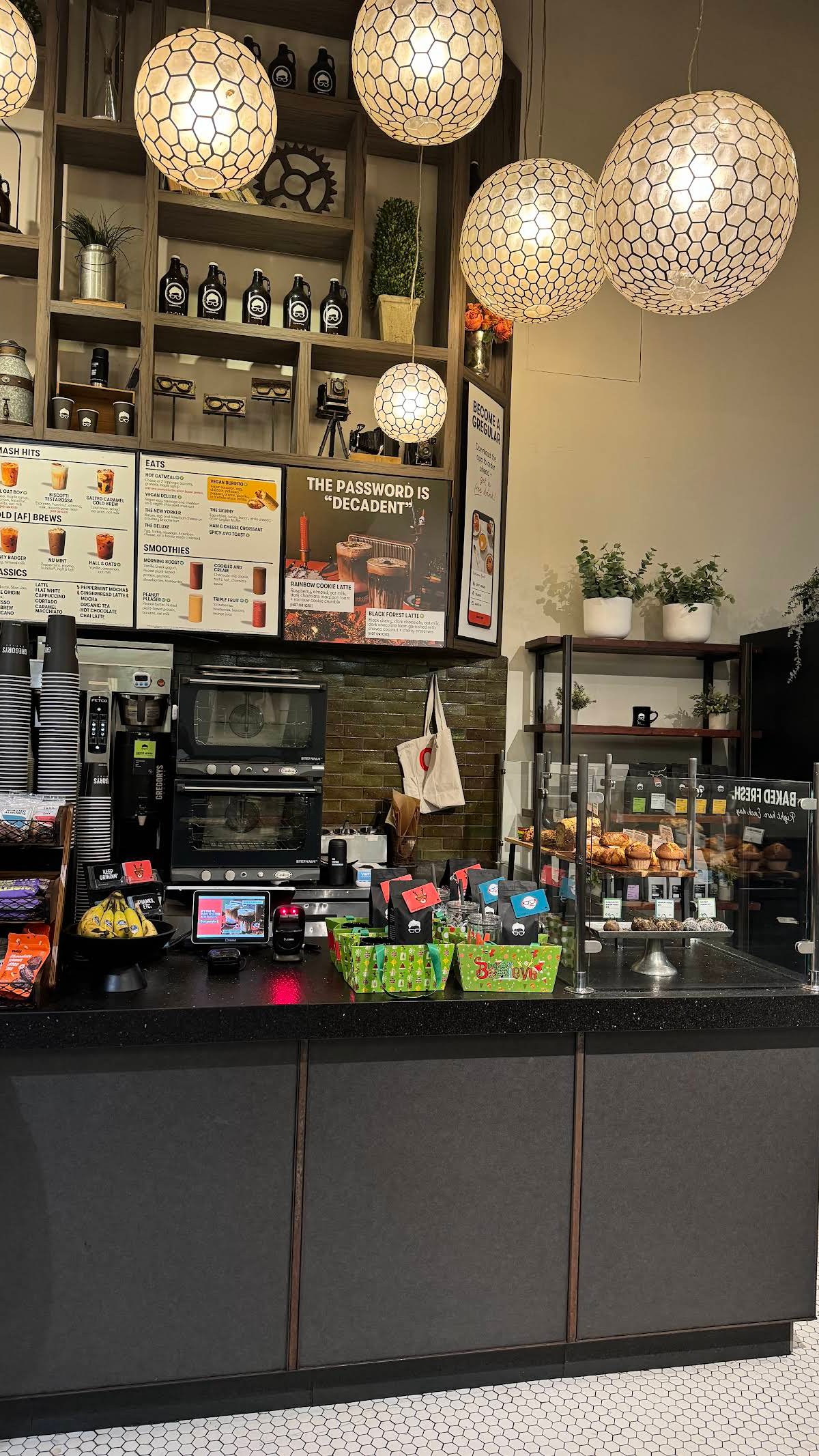 Gregorys Coffee specialty coffee shop in New York - photo 8