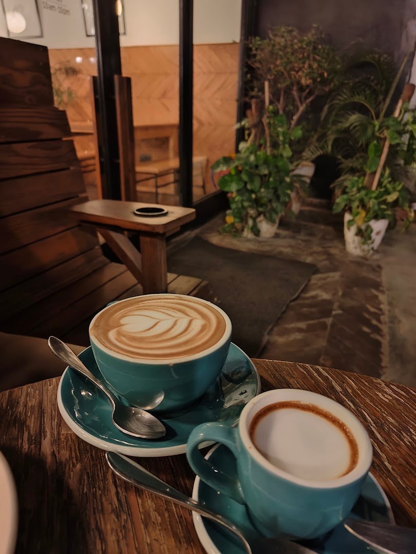 Quick Brown Fox Coffee Roasters specialty coffee shop in Delhi - photo 10