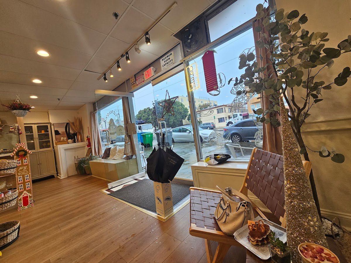 Diamond Coffee N Pastry specialty coffee shop in San Francisco - photo 2