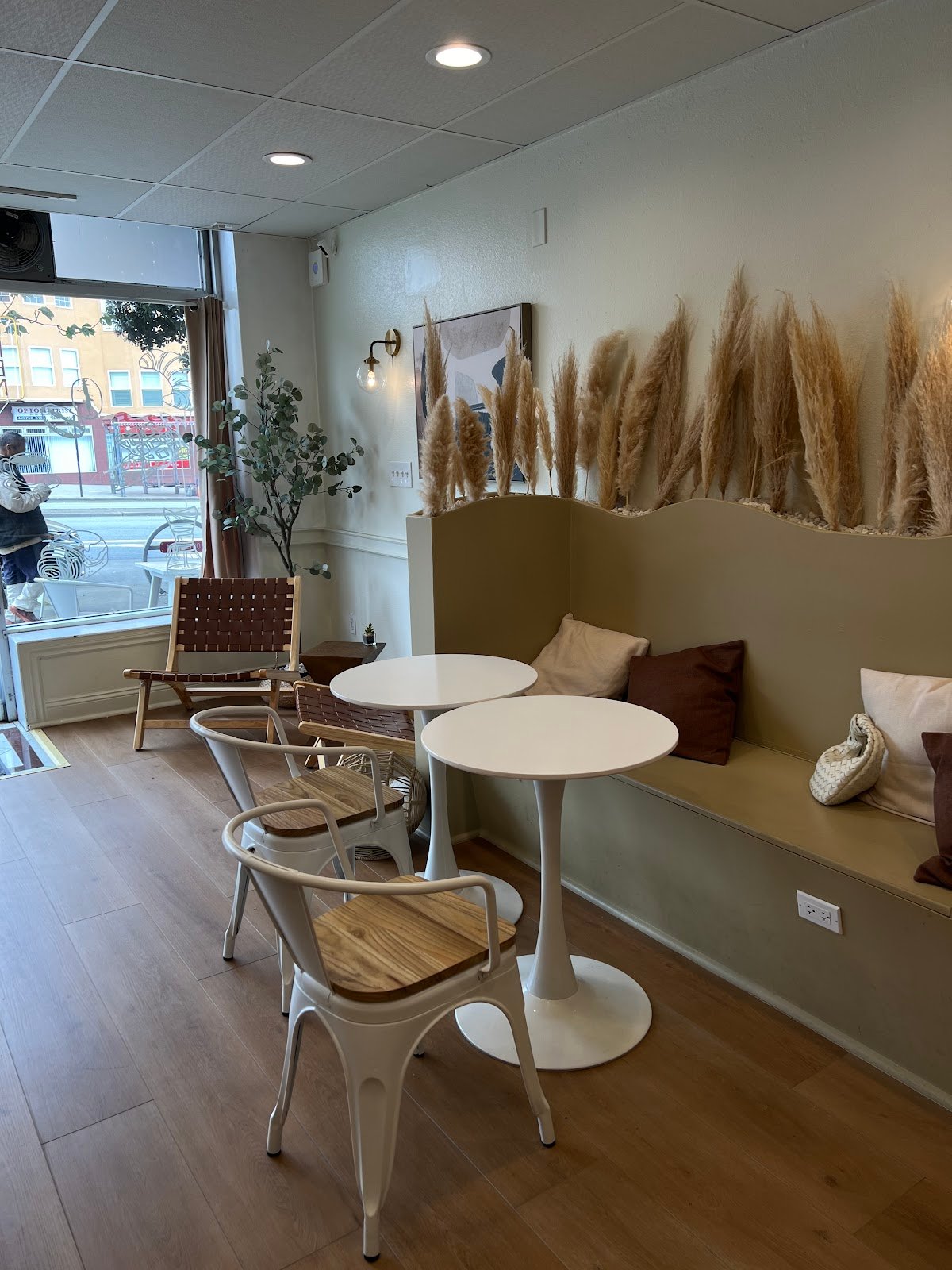 Diamond Coffee N Pastry specialty coffee shop in San Francisco - photo 7