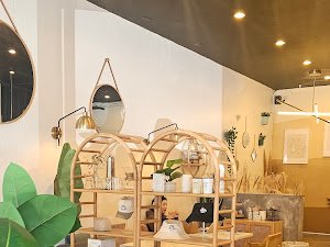 Diamond Coffee N Pastry specialty coffee shop in San Francisco - photo 10