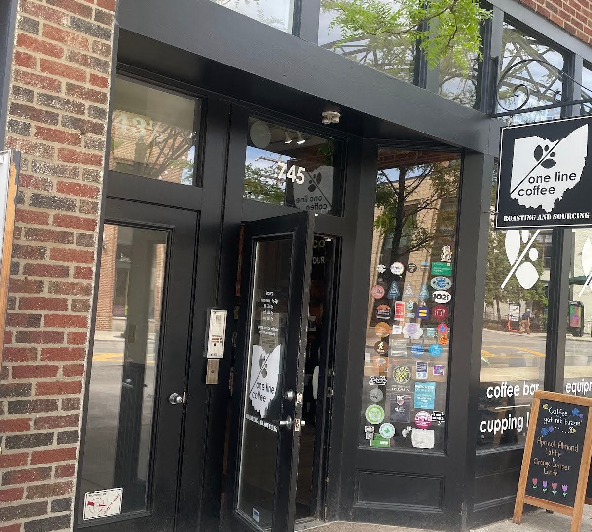One Line Coffee-Short North specialty coffee shop in Columbus - photo 9