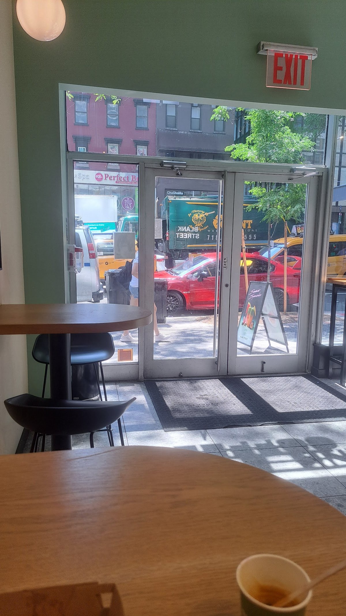 Blank Street Coffee specialty coffee shop in New York - photo 11