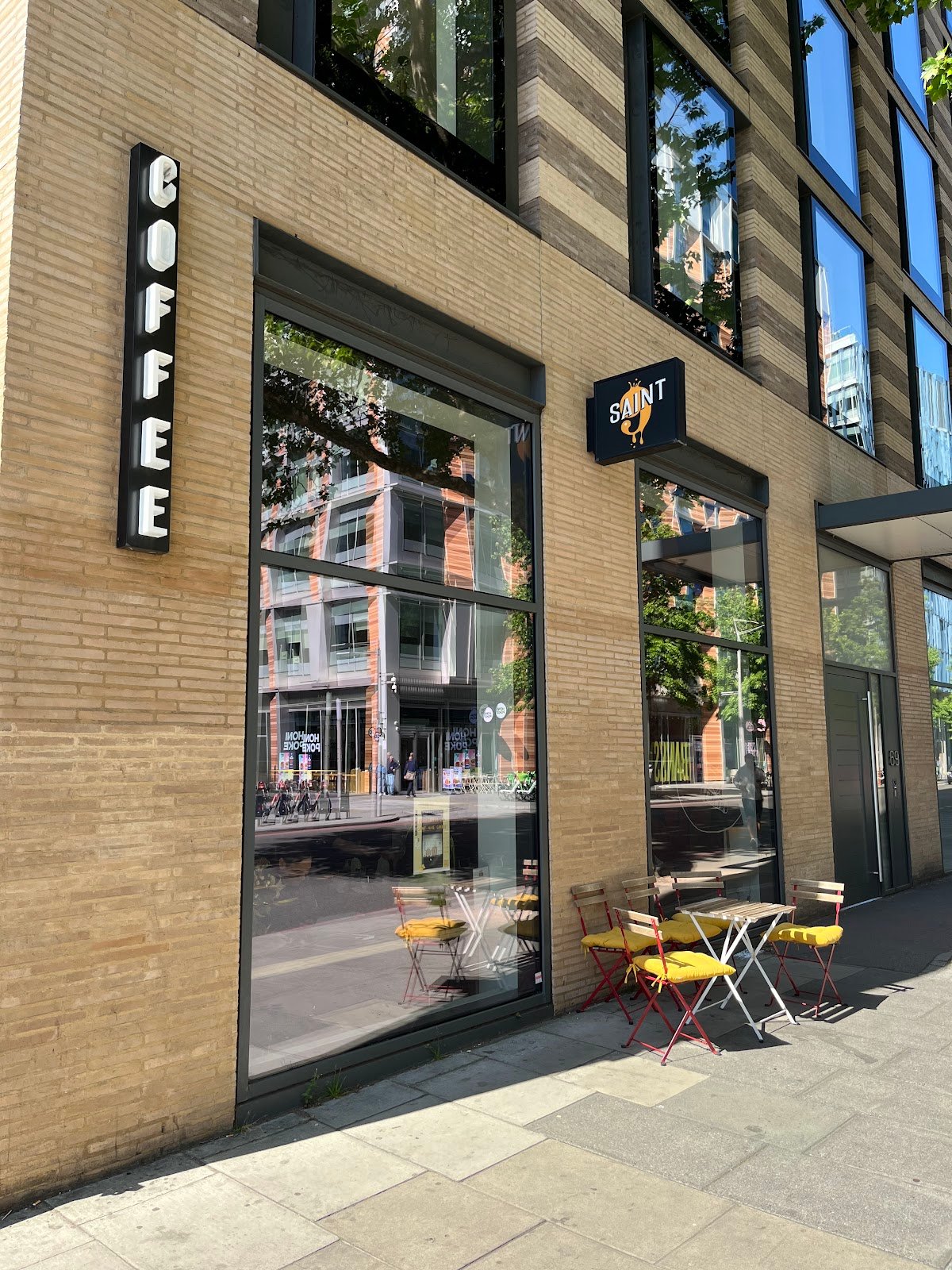 Saint Nine Coffee specialty coffee shop in London - photo 5