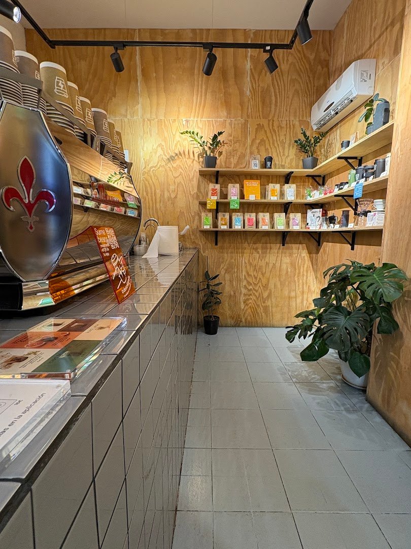 Syra Coffee Santa Isabel specialty coffee shop in Madrid - photo 10