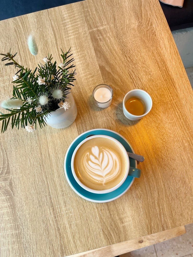 Coffee at Flat Café, specialty coffee shop in Lisbon